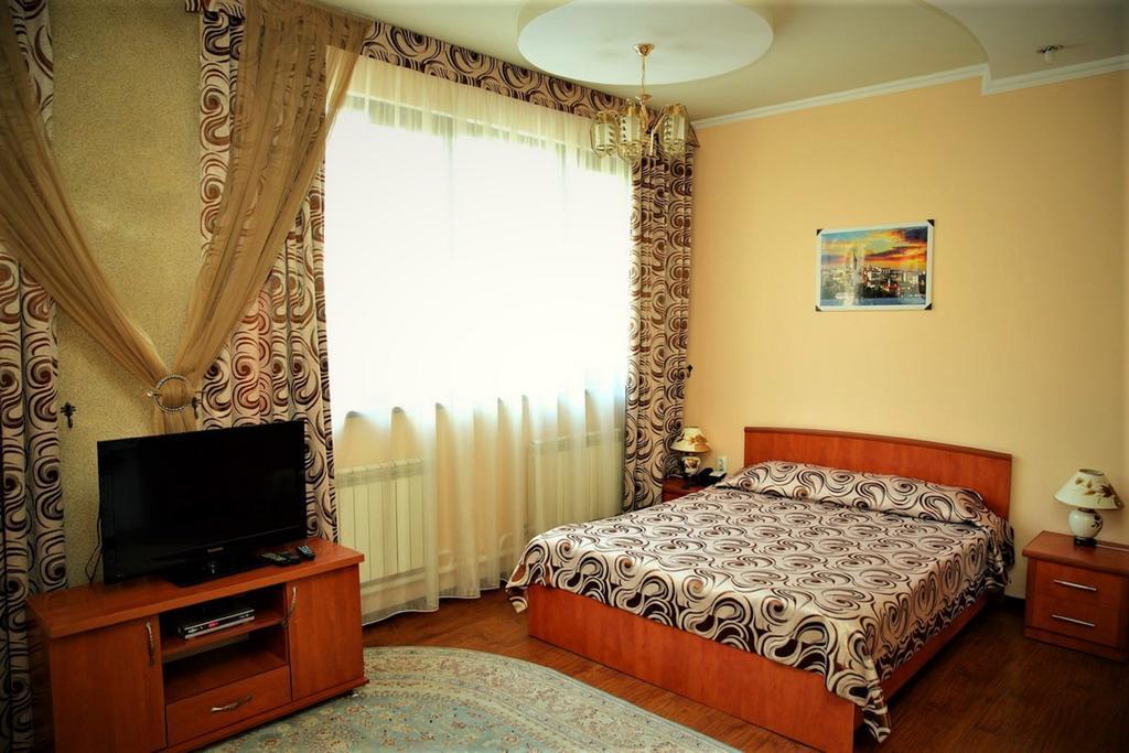 Bishkek Villa Hotel Екстер'єр фото