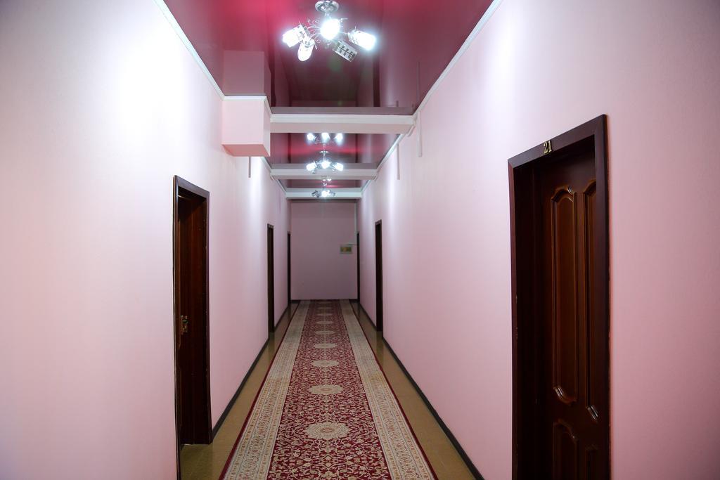 Bishkek Villa Hotel Екстер'єр фото