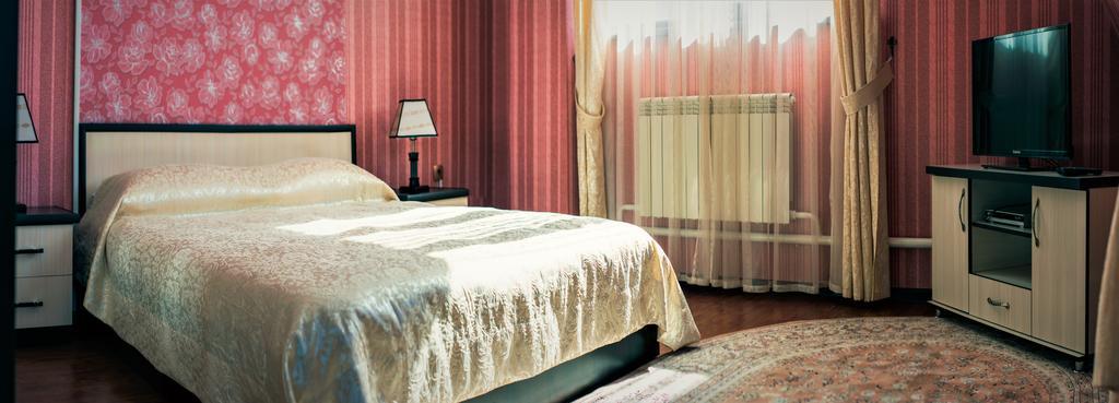 Bishkek Villa Hotel Екстер'єр фото