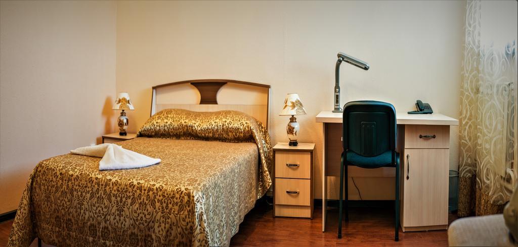 Bishkek Villa Hotel Екстер'єр фото