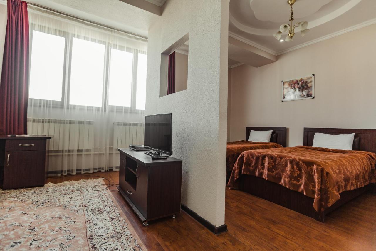 Bishkek Villa Hotel Екстер'єр фото